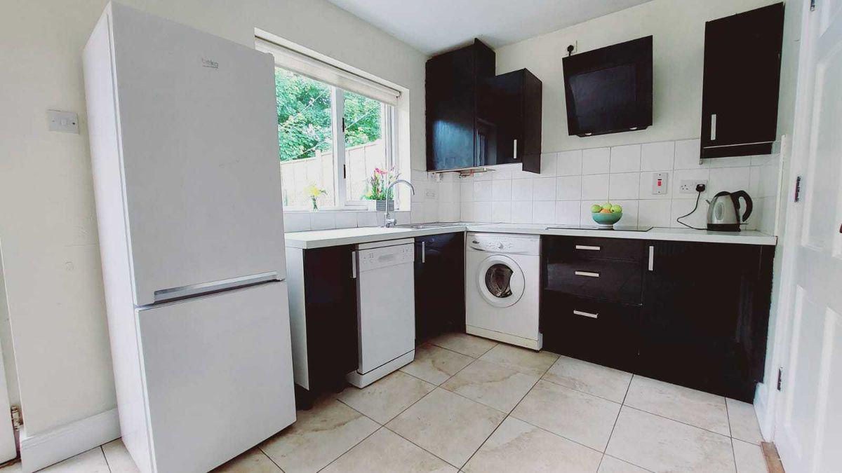 9 Glenview Park, Dillons Cross, Dillons Cross, Co. Cork, historical listing image 3
