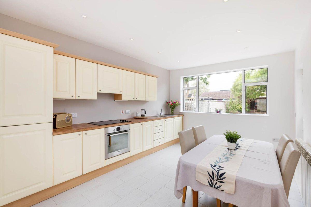 196 Collins Avenue, Whitehall, Dublin 9, D09E7P9, historical listing image 6