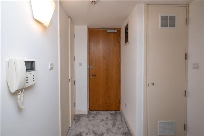 Apartment, Copley Hall, Cork City Centre, T12PX45, historical listing image 4