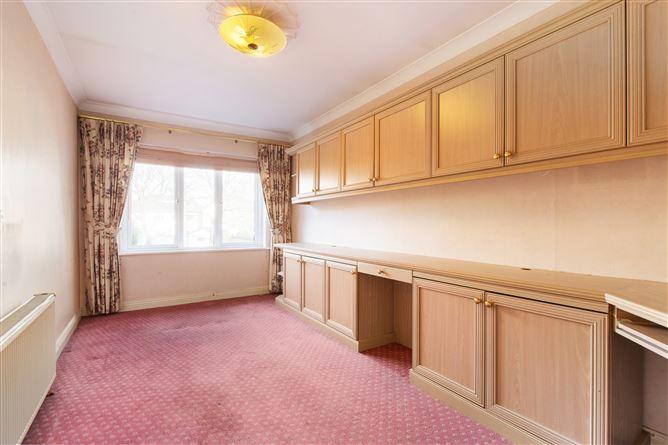 Lasata, 60, Foxrock Park, Dublin 18, historical listing image 5