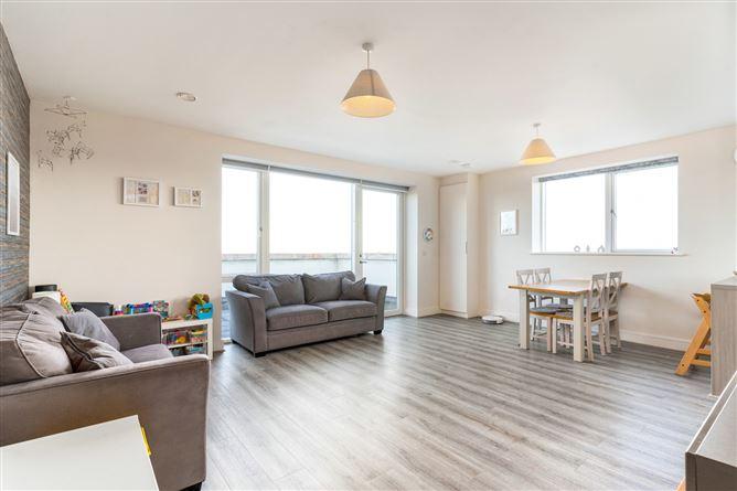 21 Sycamore Hall, Larkfield Way, Clay Farm, Leopardstown, historical listing image 2