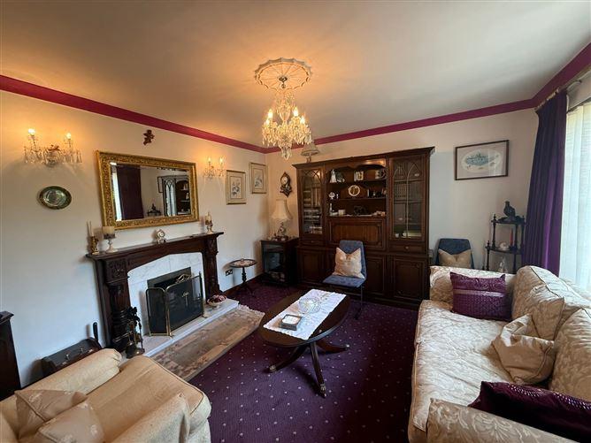 17, Calderwood Court, Dublin 4, historical listing image 5