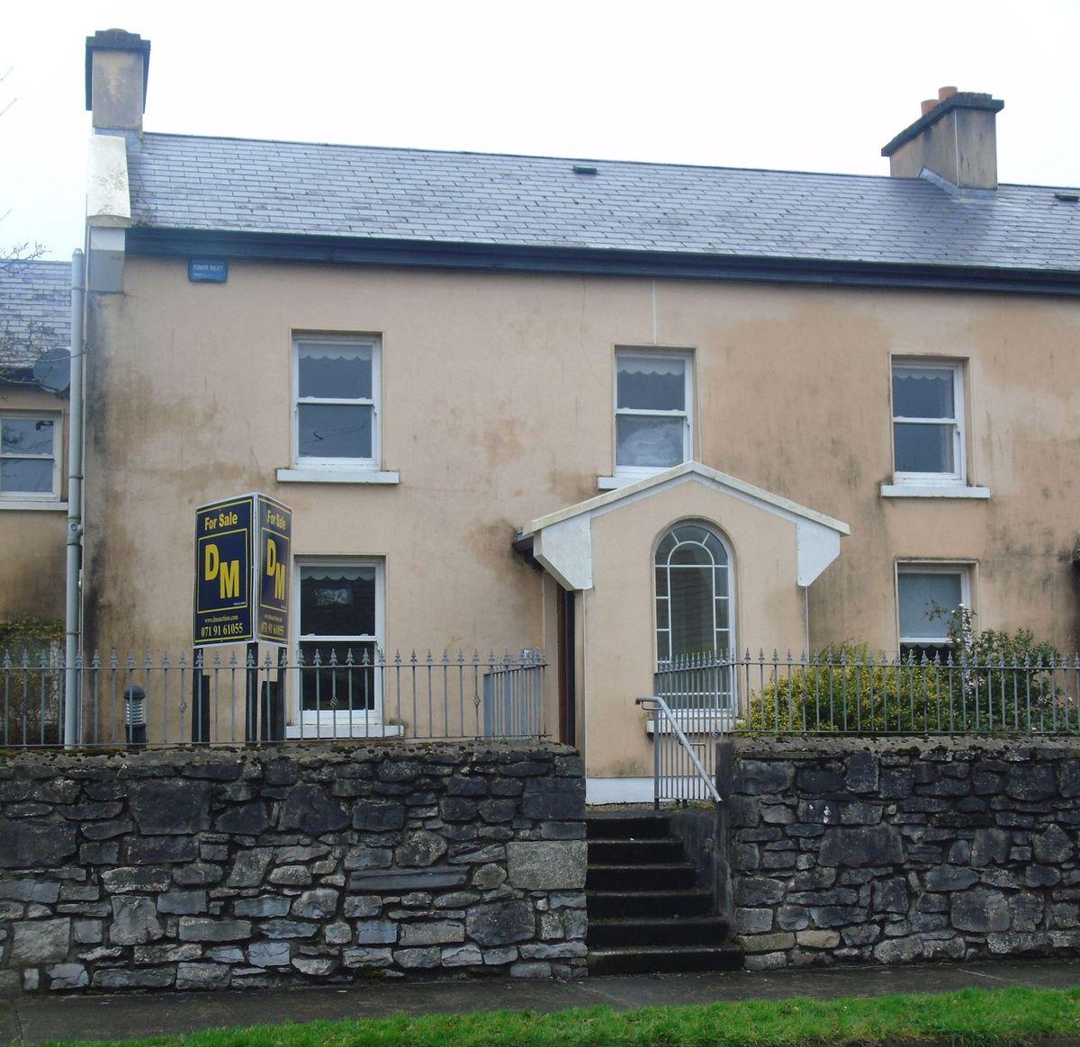 Apartment 4 Hollymount Court, Cartron Hill, Sligo Town, Sligo, historical listing image 1