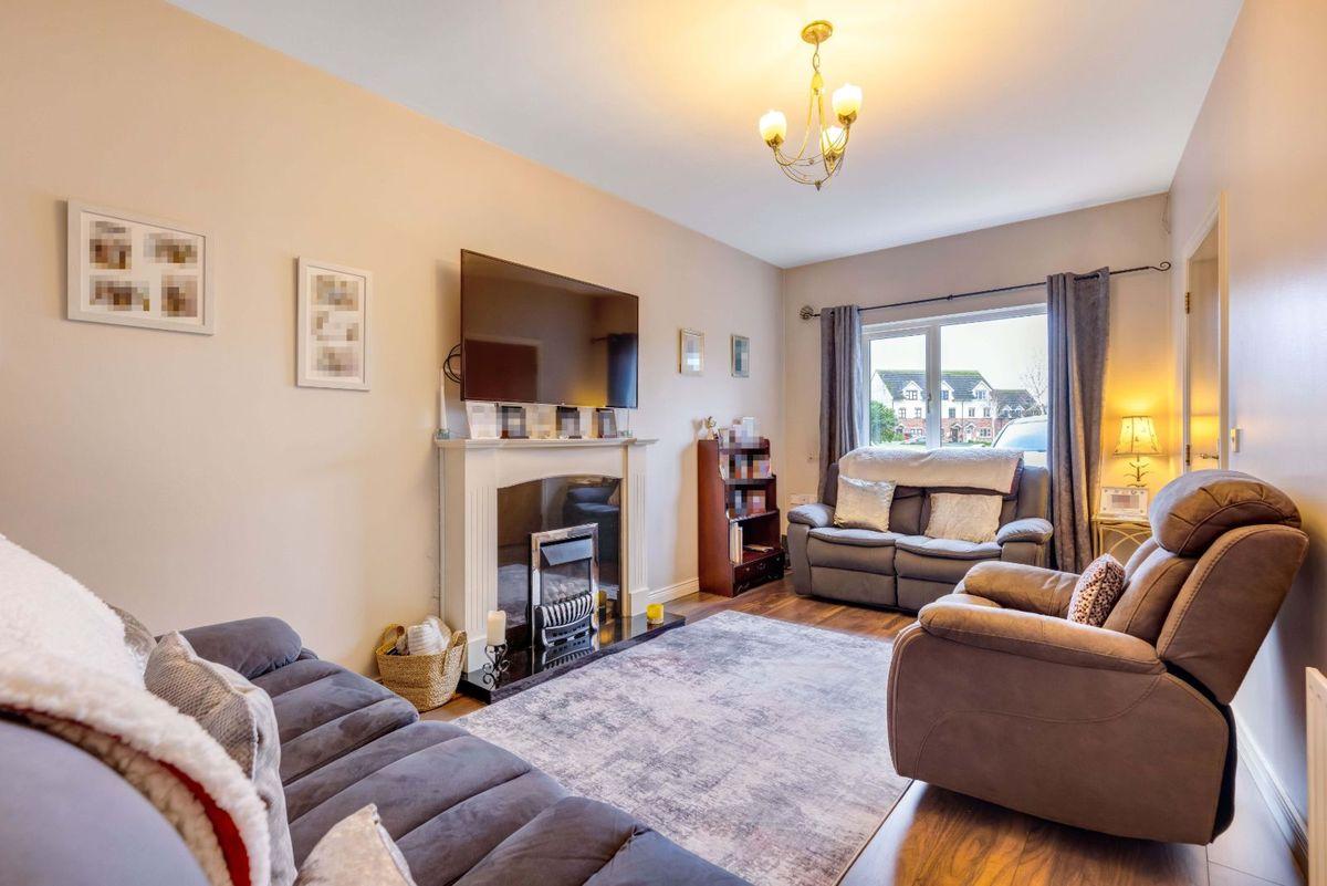 95 Ath Lethan, Racecourse Road, Dundalk, Louth, historical listing image 5