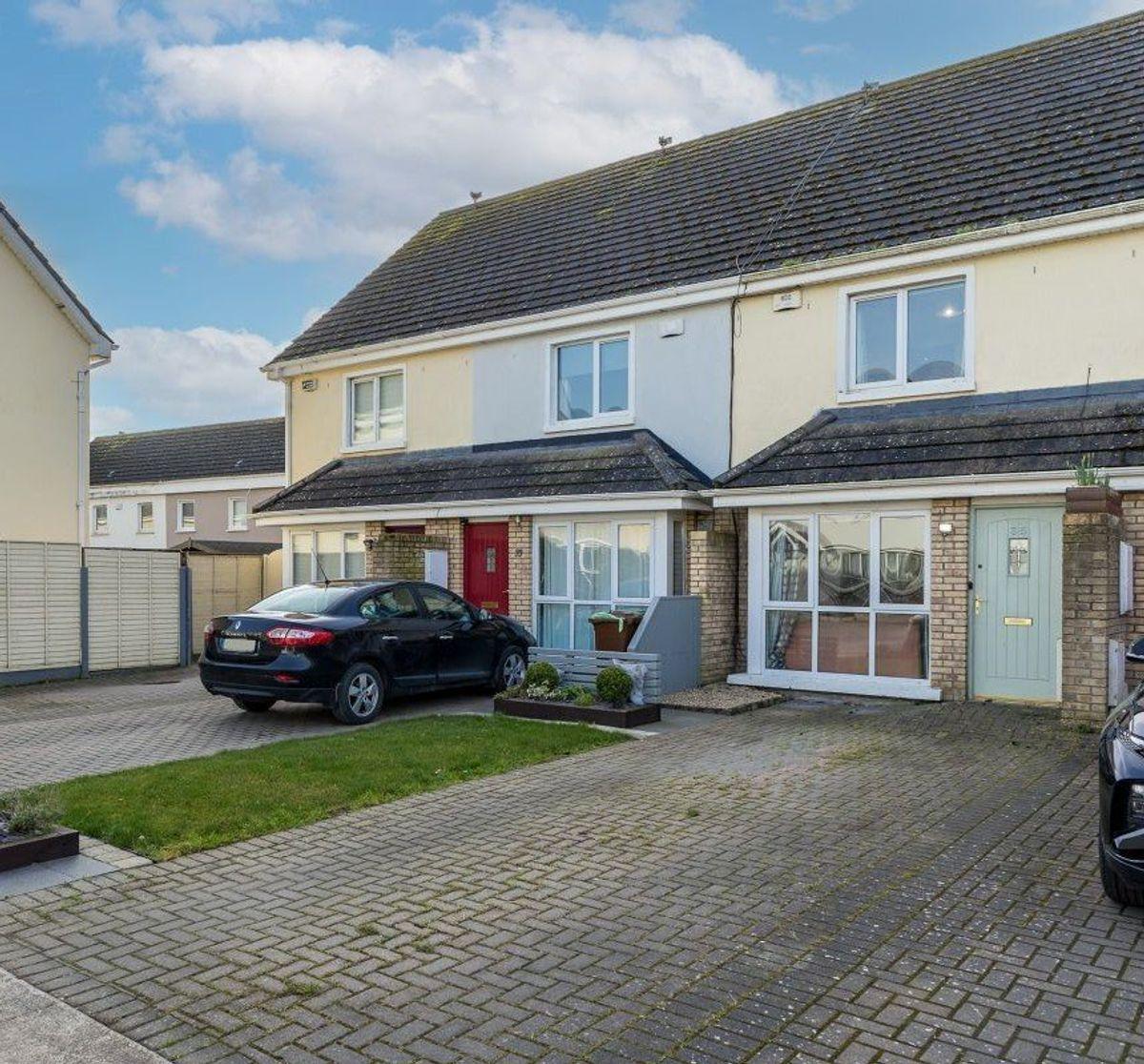 35 Chapel Farm Road, Lusk, Co. Dublin, K45KC65, historical listing image 1