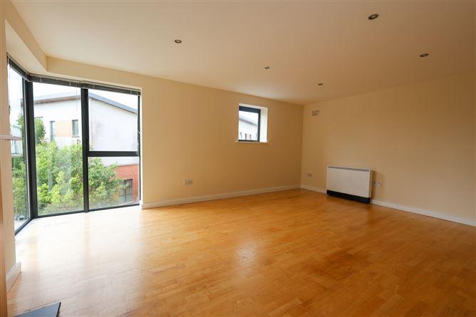 APARTMENT 12, THE PIER, MARKET POINT, Mullingar, Co. Westmeath, historical listing image 3