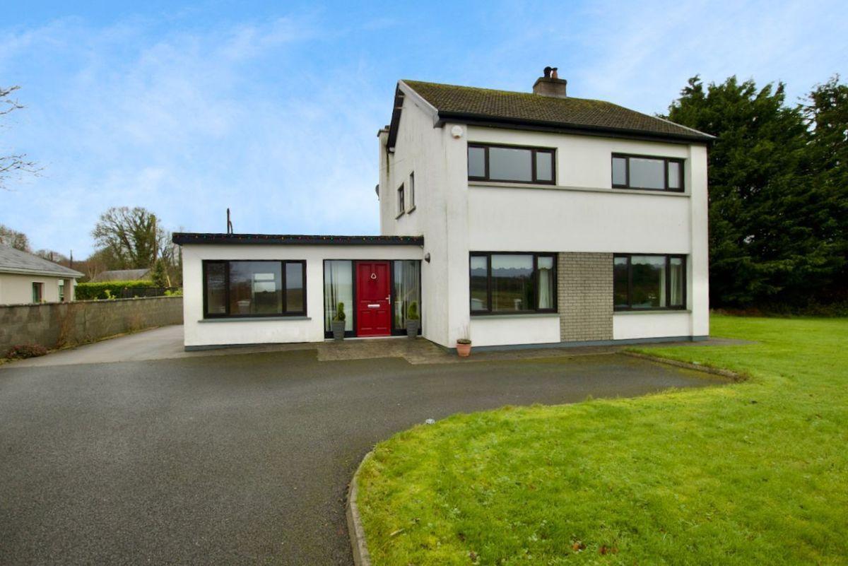Knockanea, Fardrum, Athlone, Co. Westmeath, N37N8K6, historical listing image 1