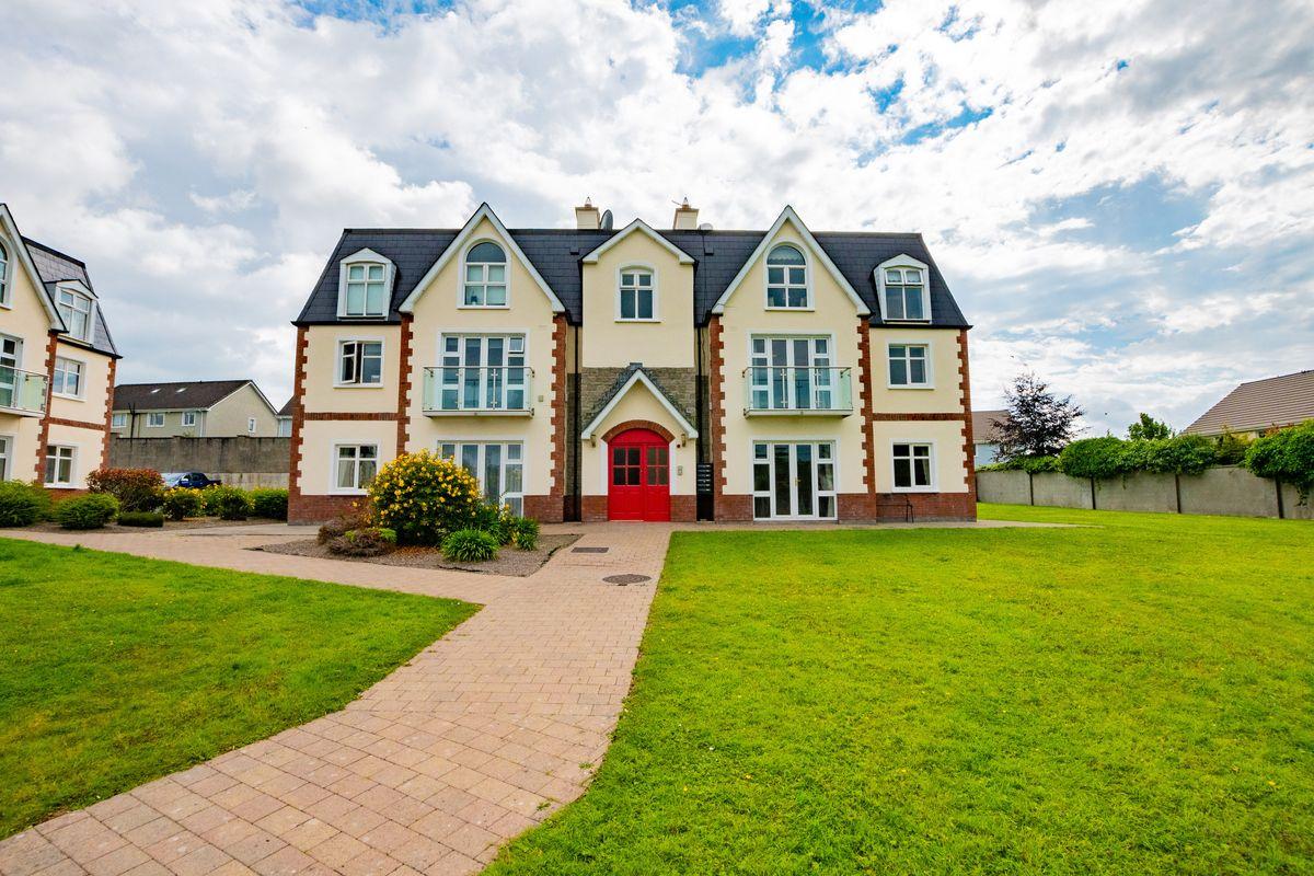 204 Cuan Mhuire, Belvedere Hills, Mullingar, Co. Westmeath, N91XR98, historical listing image 1