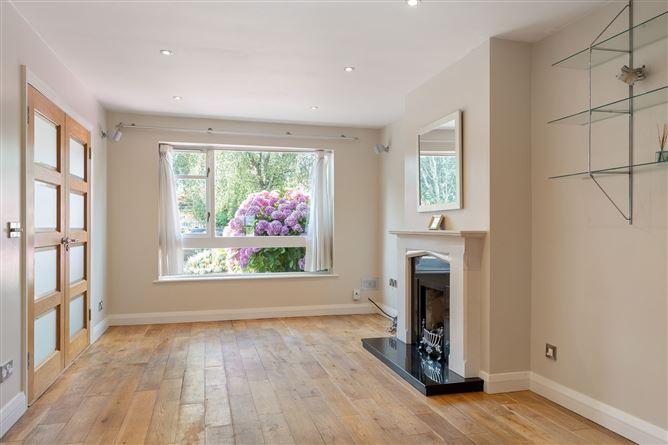 75 Roebuck Downs, Clonskeagh, Dublin 14, historical listing image 4