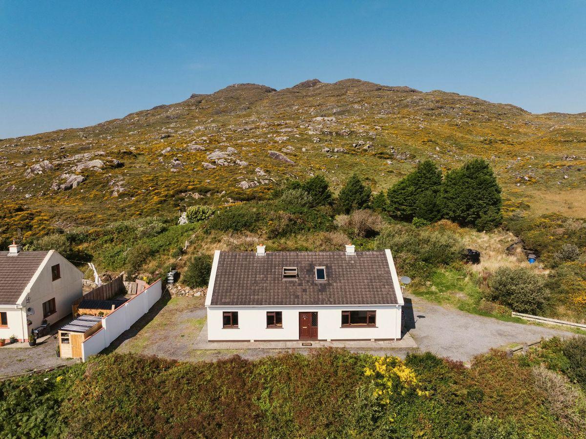 'Heather Hill', Coogla,, Roundstone, Galway, historical listing image 2