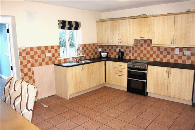 54 Ballycanew Court, Ballycanew, Wexford, historical listing image 5