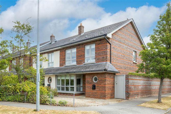 2 Kelston Avenue, Foxrock, Dublin 18, historical listing image 2