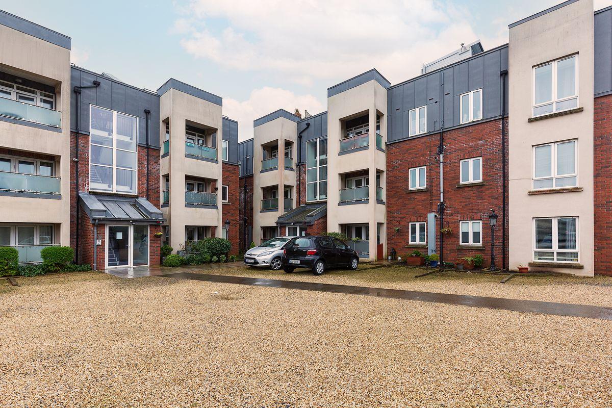 Apartment 5, Block A, Dublin 5, D13F854, historical listing image 1