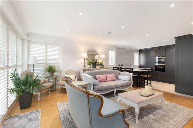 23 Cherry Lodge, Farmleigh Woods, Castleknock, Dublin 15, historical listing image 5