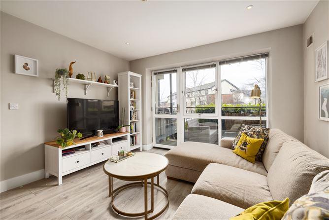 1, The Crescent, Dublin 18, historical listing image 3