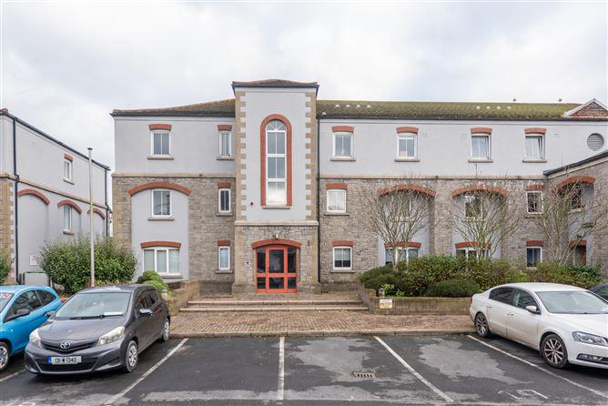 Apartment 18, Jim Nolan Suites, Adelphi Wharf Suites, Waterford City, Waterford, historical listing image 2