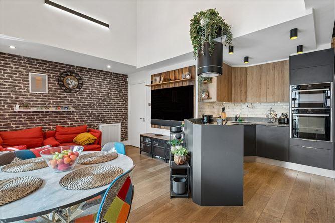 Penthouse 3 The Friary Apartments, 5/6 Cecilia Street, Temple Bar, Dublin 2, historical listing image 6