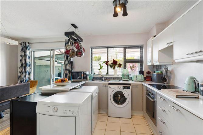 11 Temple Manor Court, Greenhills, Dublin 12, County Dublin, historical listing image 6