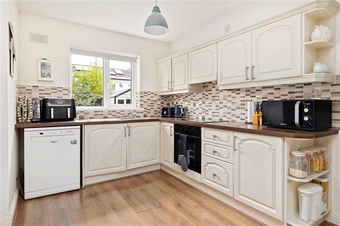 4 Dun Na Riogh Rise, Naas, County Kildare, historical listing image 2