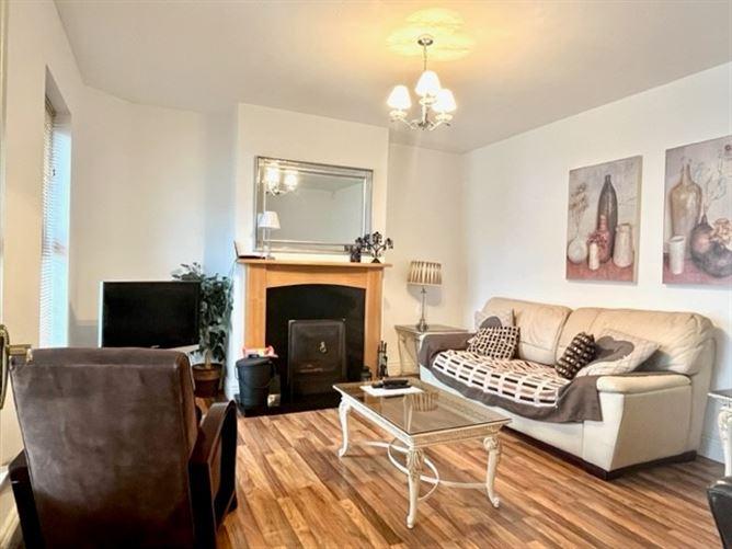9 Barr na Sraidhe, Ballyheigue, Kerry, historical listing image 3