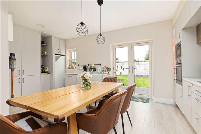 72 Stoneleigh, Naas, County Kildare, historical listing image 5