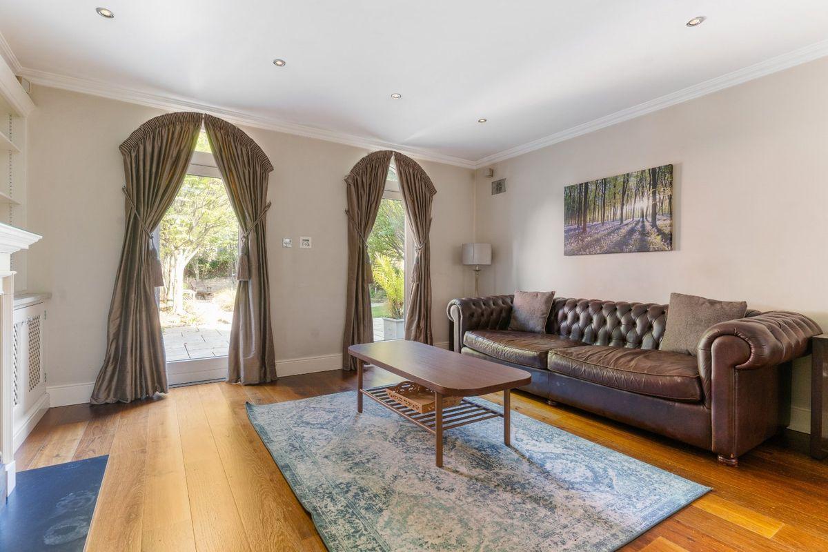 49 Pembroke Lane, Ballsbride, Dublin 4, D04X5N6, historical listing image 4