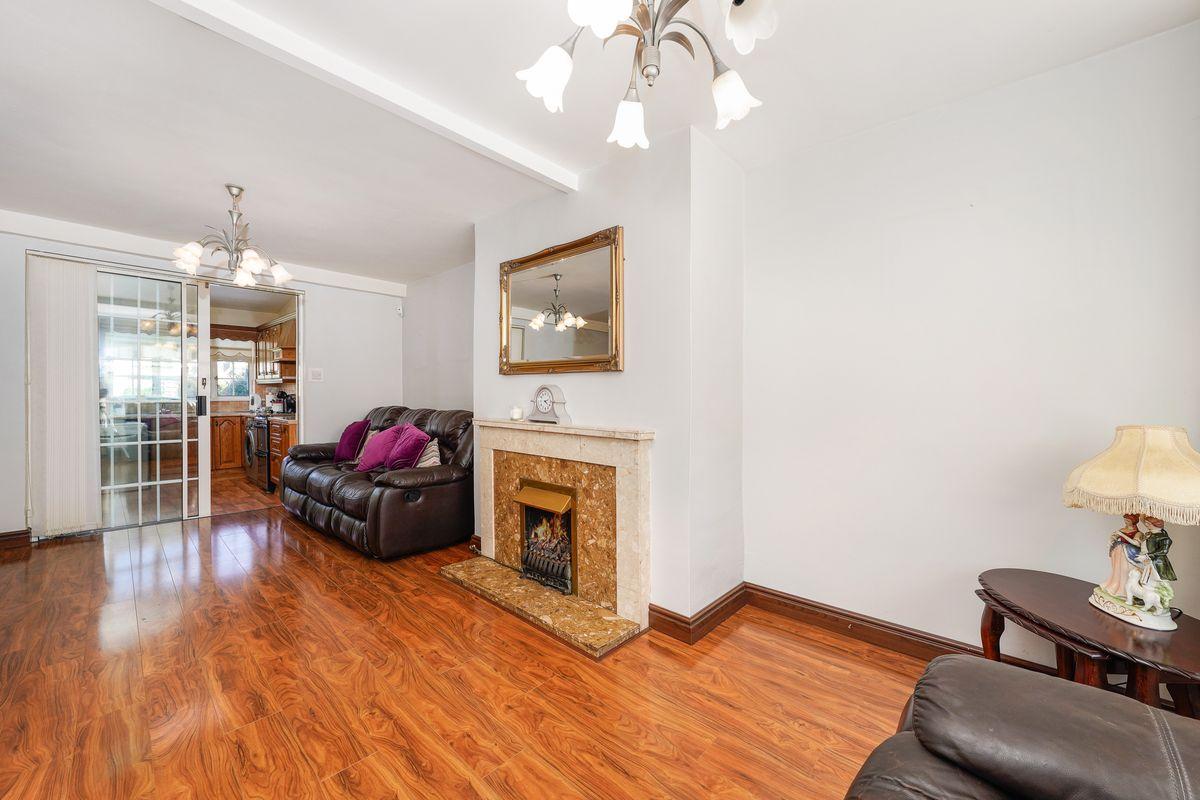 93 Ballyfermot Drive, D10 YH99, Ballyfermot, Dublin 10, historical listing image 5