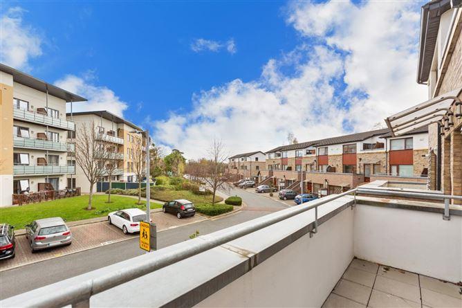 27 Olcovar, Shankill, Dublin 18, historical listing image 4