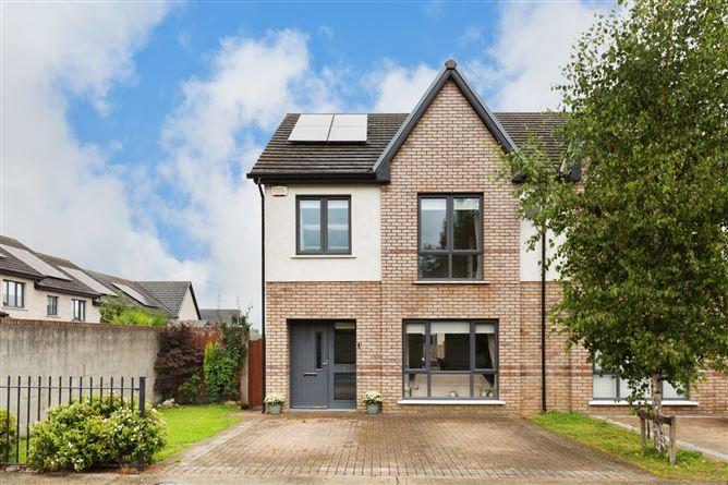 8 Elder Heath Lawn, Kiltipper, Dublin 24, historical listing image 1