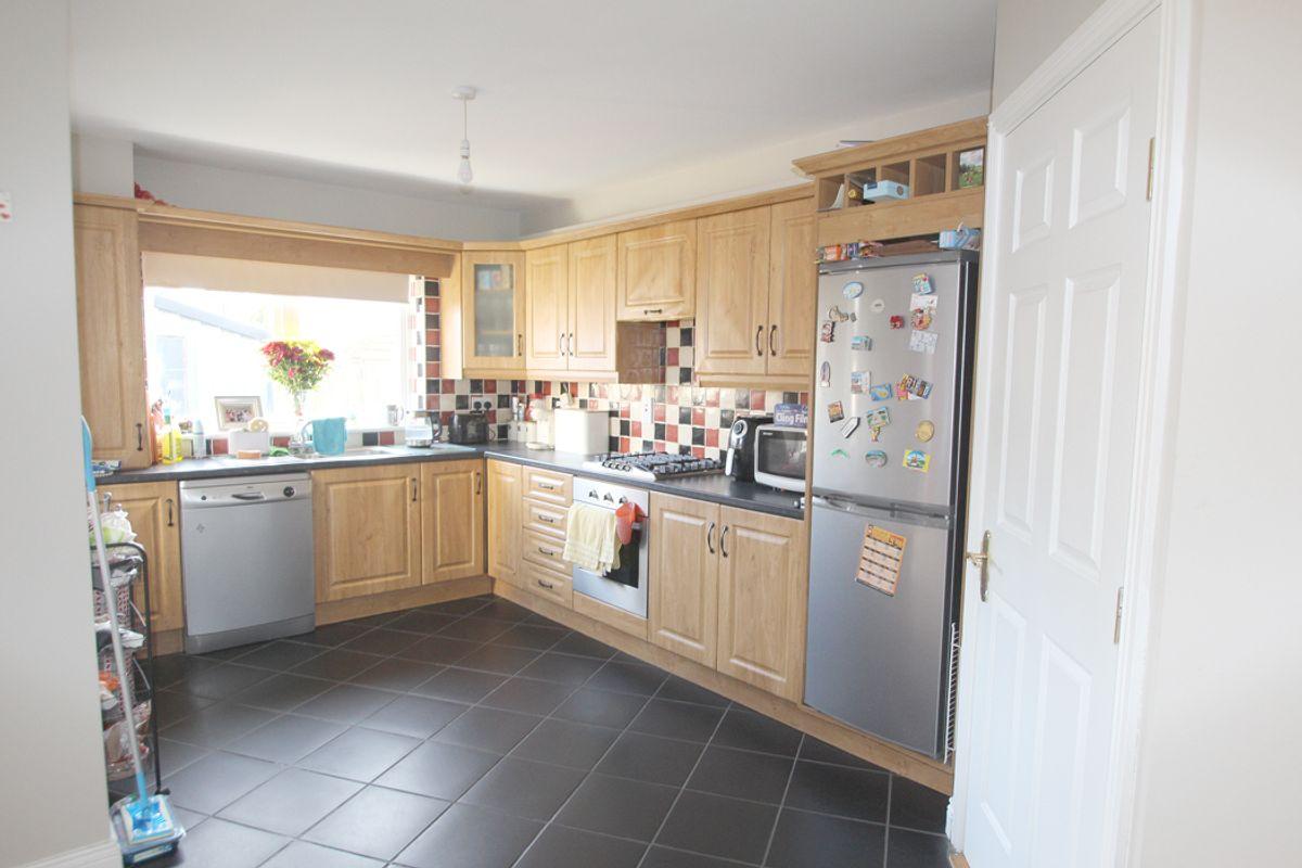 33 Droim Liath, Collins Lane, Tullamore, Co. Offaly, R35N2K5, historical listing image 5