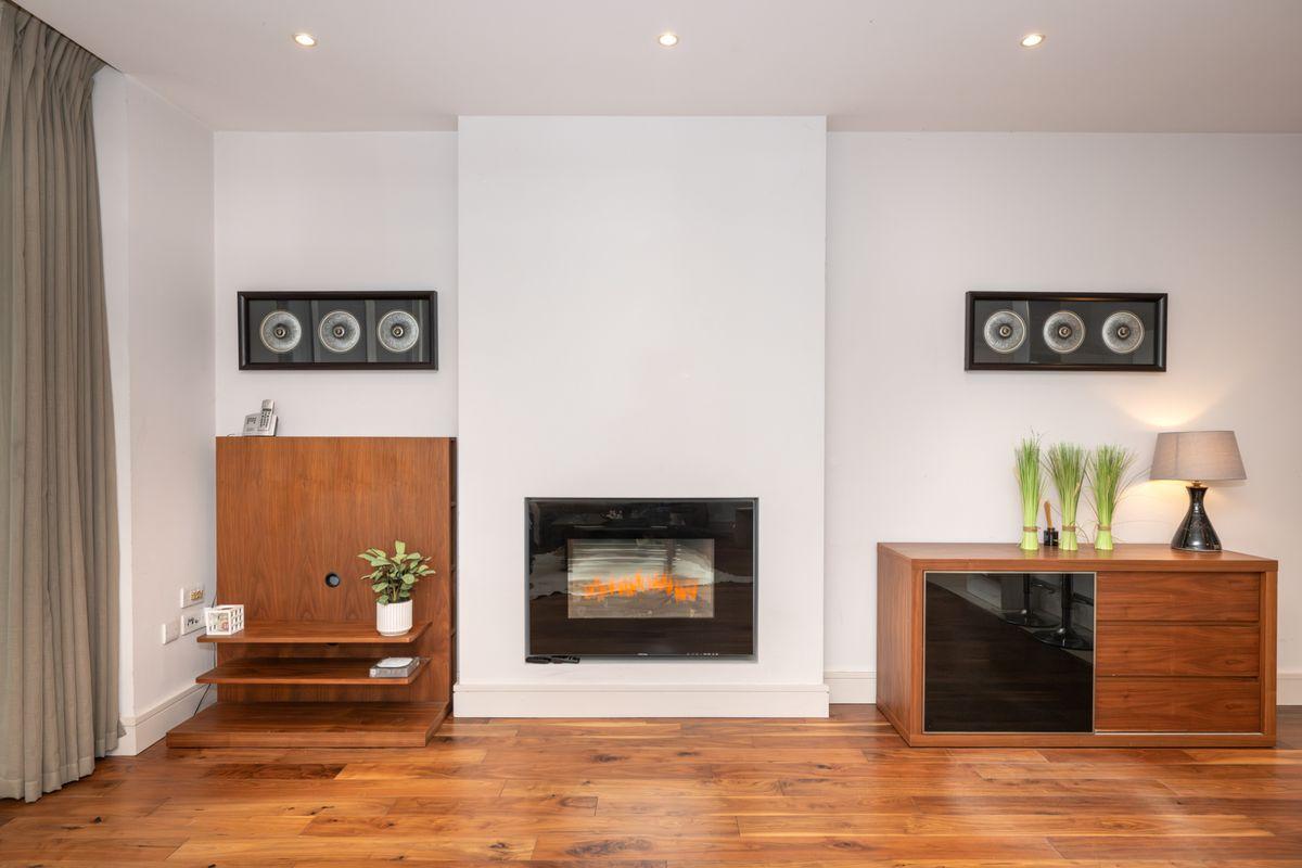 124 The Elysian, Port Lane, Cork, historical listing image 5