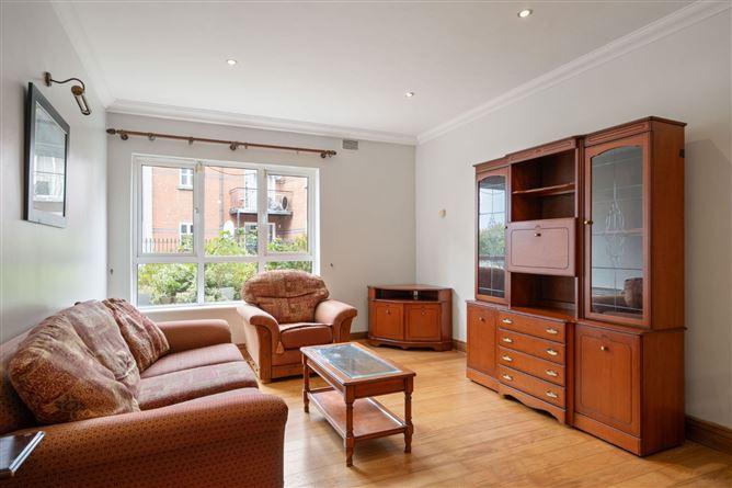 45 Amiens Square, Amiens Street, Dublin 1, historical listing image 3