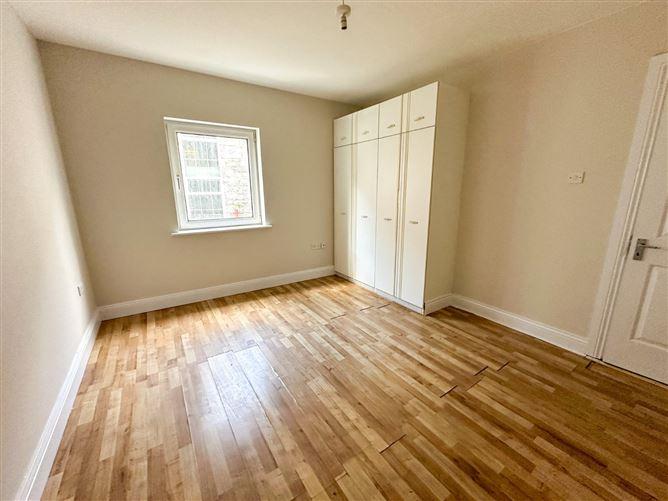 12 Commerce Court, Flood Street, Galway City, historical listing image 5