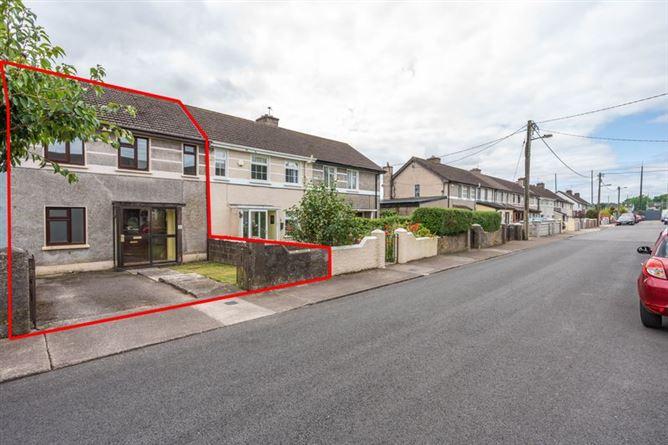 7 Seamus Quirke Park, Ballinlough, Ballinlough, Co. Cork, T12YP1H, historical listing image 3