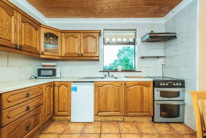 1285 Connolly Villas, Athgarvan, Athgarvan, Co. Kildare, historical listing image 5