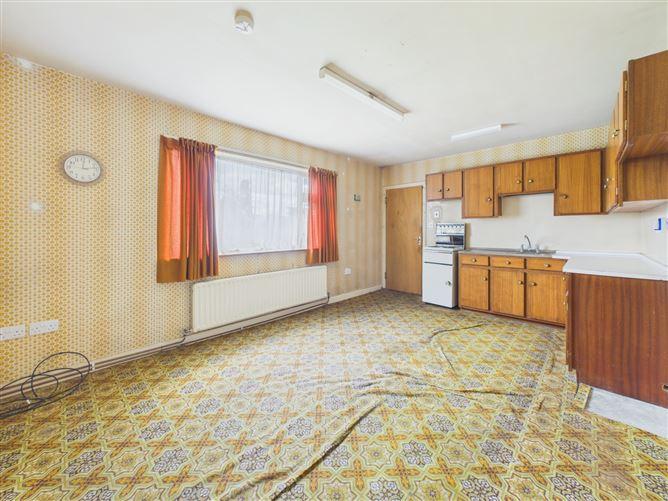 8, Oakmill Drive, Co. Galway, historical listing image 6