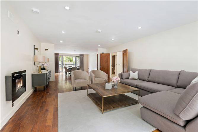 1 Longwood, Wynnsward Park, Clonskeagh, Dublin 14, historical listing image 3
