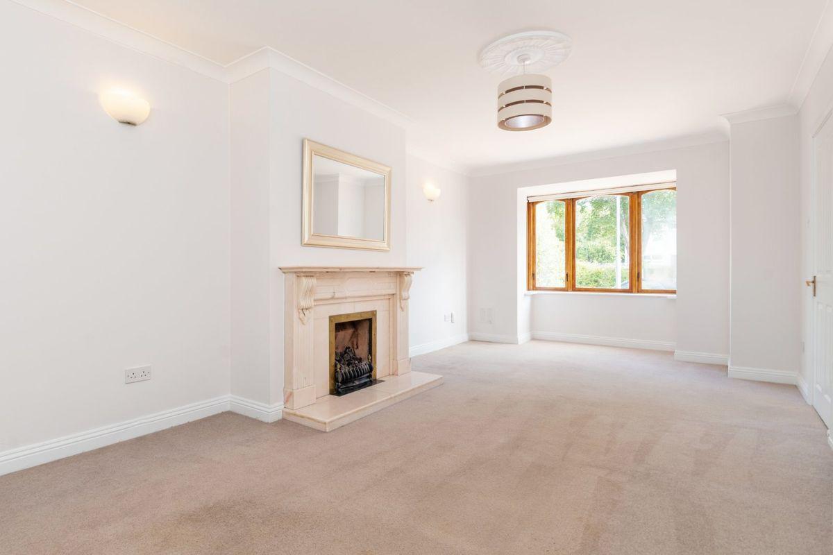 113 Stonepark Abbey, Rathfarnham, Dublin 14, historical listing image 3