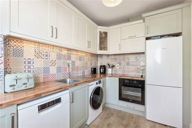 25 The Courtyard, Clonsilla Road, Clonsilla, Dublin 15, historical listing image 4