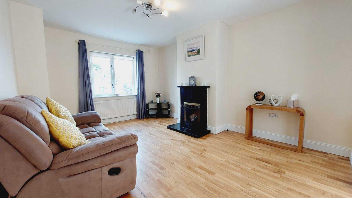 9 Glenview Park, Dillons Cross, Dillons Cross, Co. Cork, historical listing image 3