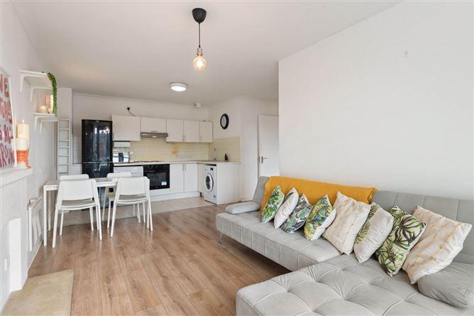 32 Liffey Walk, North Lotts, Dublin, historical listing image 3