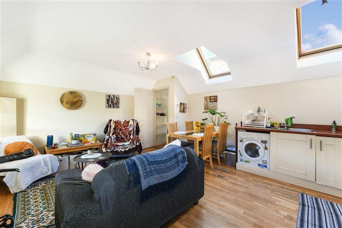 Apartment 31, Montgomery Court, Dublin 1, historical listing image 3