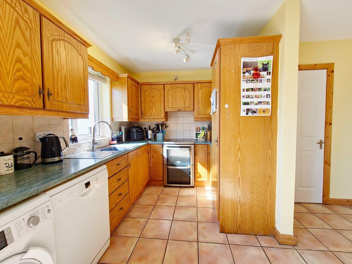 9 Rinn Na Shiona, Castlebar, Co. Mayo, F23X682, historical listing image 6