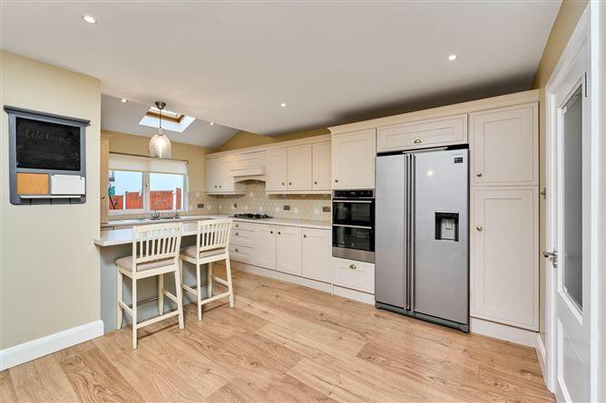 5, Ravenswood Drive, Dublin 15, historical listing image 6