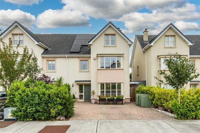 7 The Crescent, Curragh Grange, Newbridge, Co. Kildare, historical listing image 2
