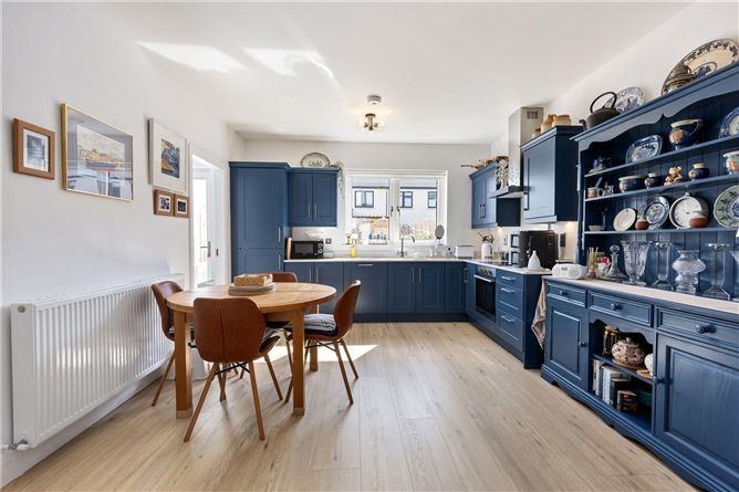1 Woodbrook Elms, Shankill, Dublin 18, historical listing image 4