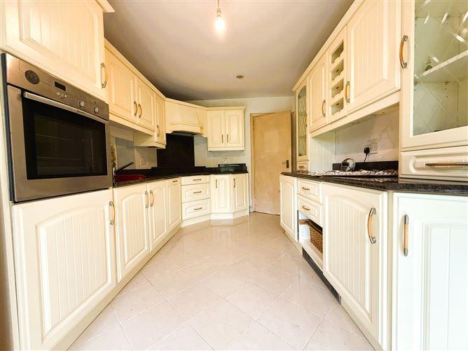 13 Southville Gardens, South Circular Road, Limerick, historical listing image 4