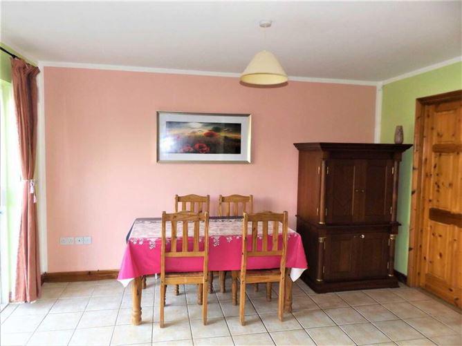 43 Ard Na Greine, Roscrea, Co. Tipperary, historical listing image 4