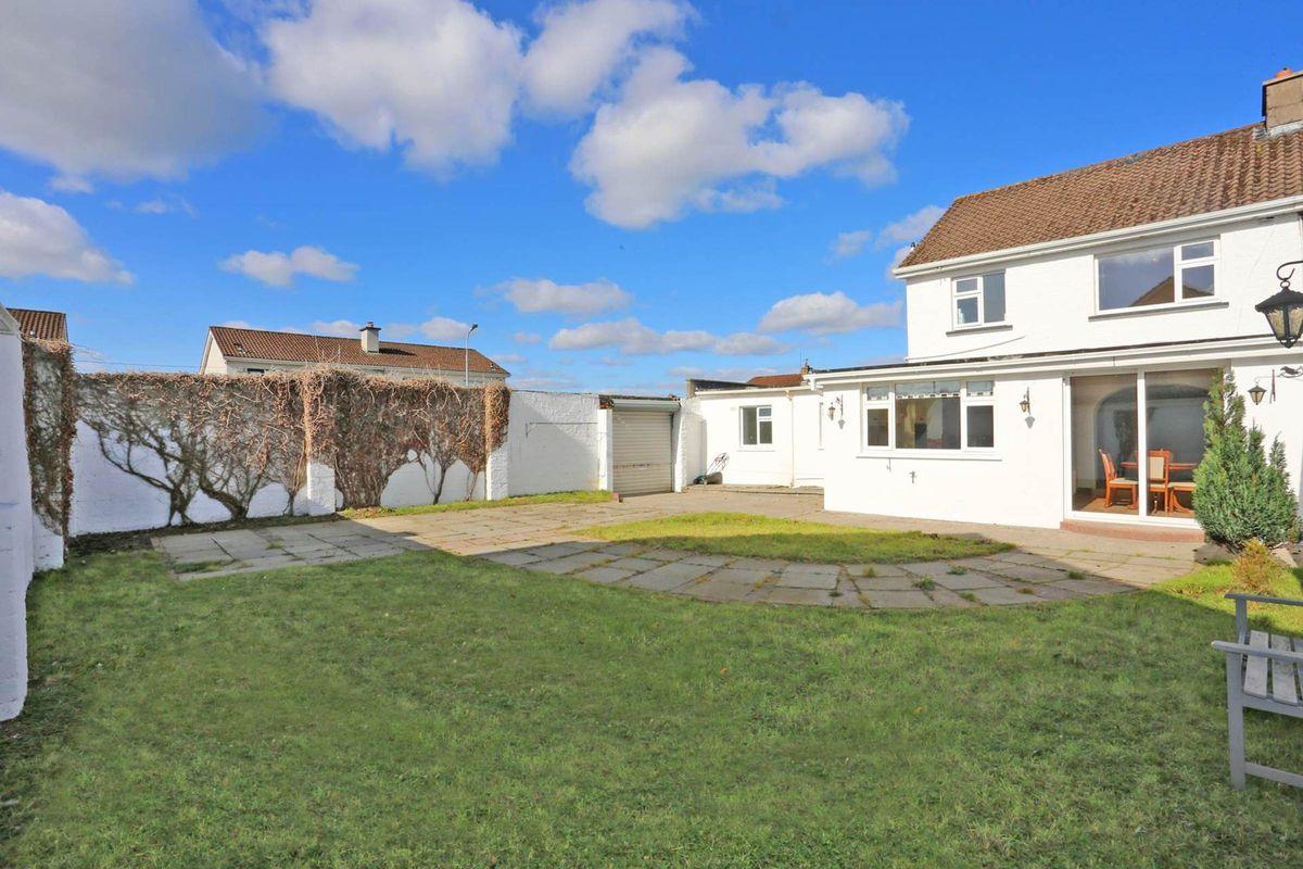 No.44 Glenview Gardens, Farranshone, Limerick City, Co. Limerick, V94X6WT, historical listing image 4