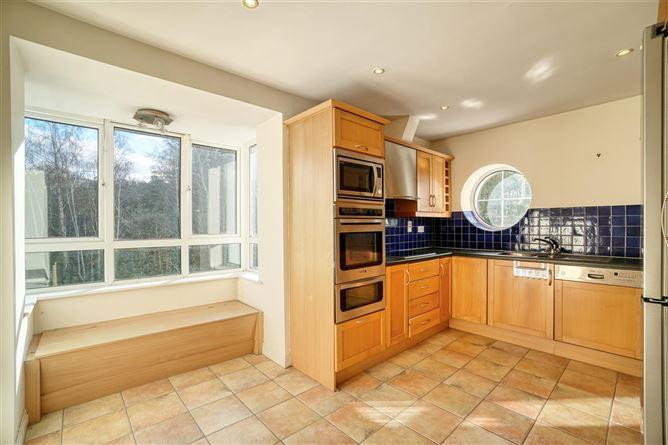Apartment 163, Block 6, Seamount, Booterstown, Co. Dublin, A94NN70, historical listing image 4